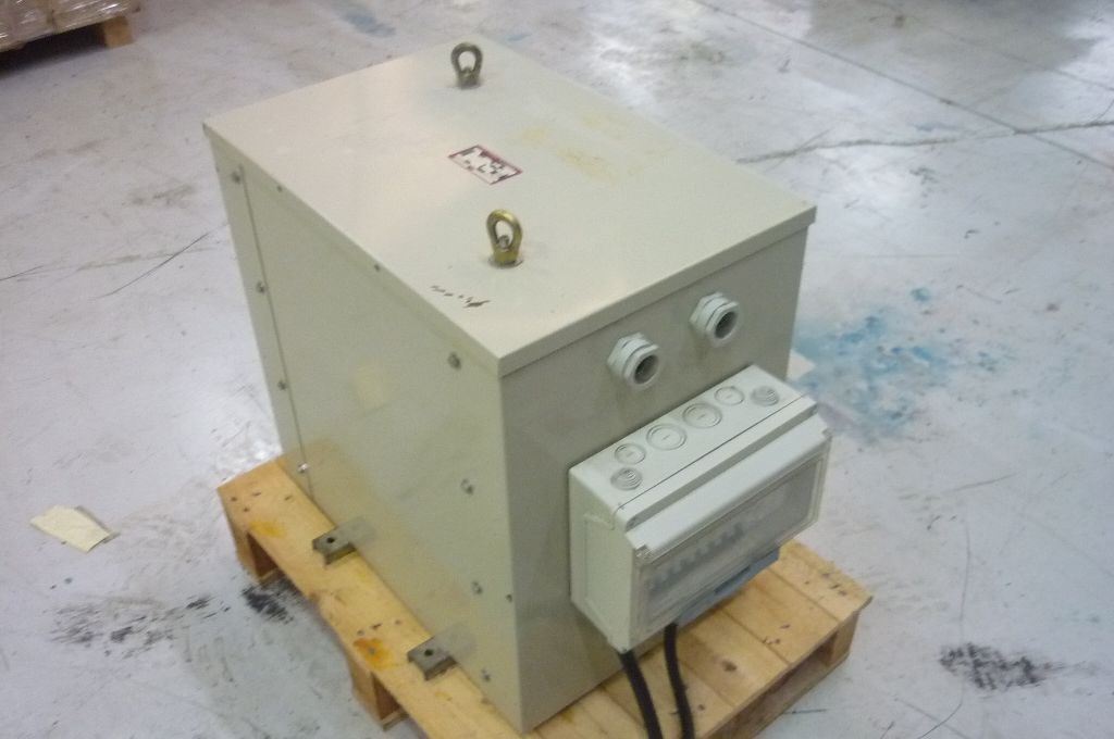used machine TRANSFORMER-400V / 400V-1998